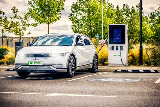 AUTEL & EconetiQ Launched its first live DC fast charger in the UK